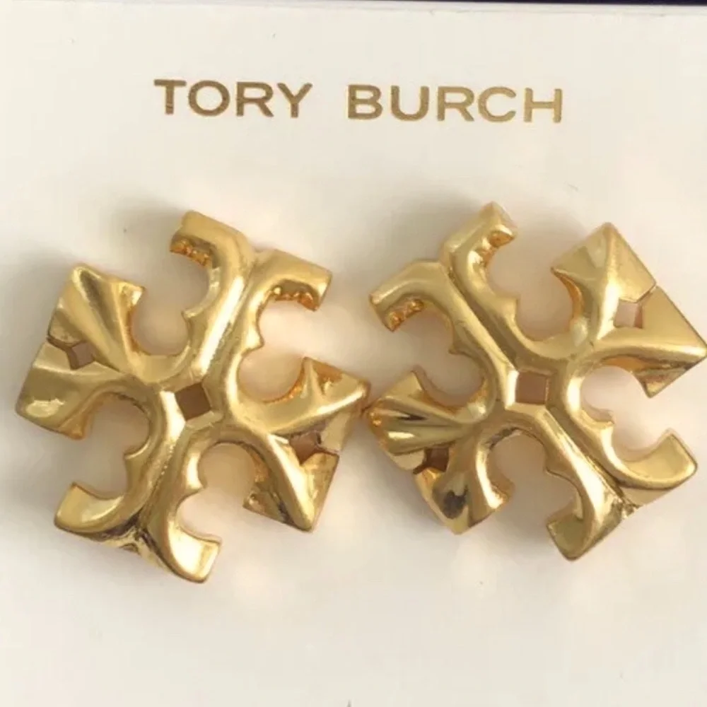 🔥🔥Authentic Designer Medium Earrings At Awesome Prices To Buy Now & Save Firm